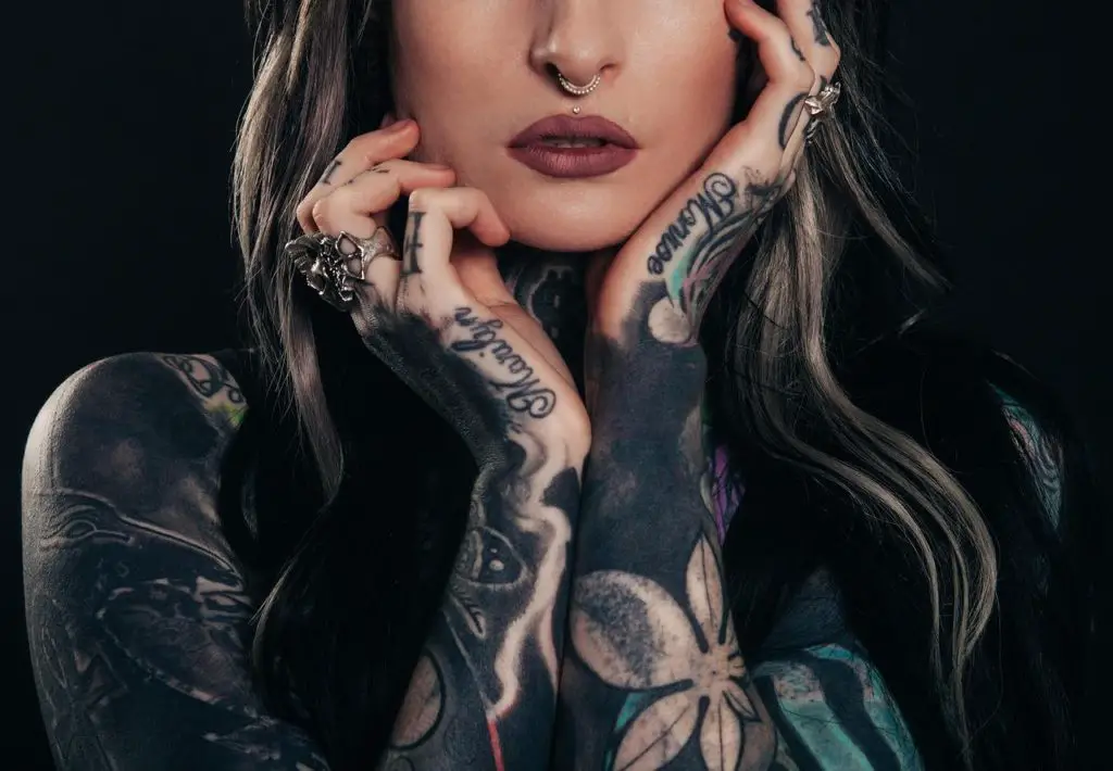 women with tattoos